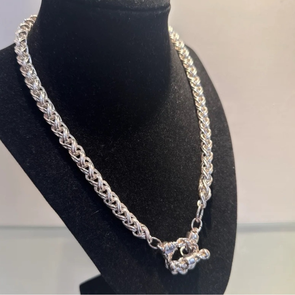 Elegant Silver Plated Chain Necklace - Picture 3 of 5